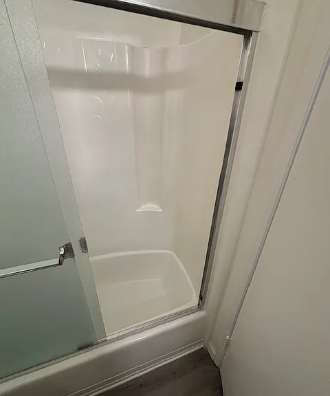 892 Empire Ave #12 — Photo 8