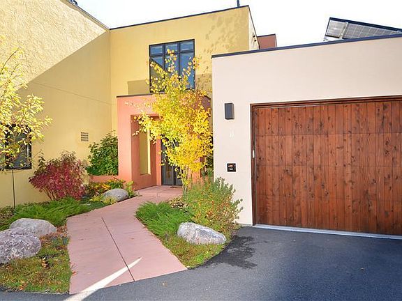 2nd image of 2160 Long Spur Ln Unit B