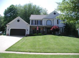 560 Vineyard Way, Doylestown, OH 44230