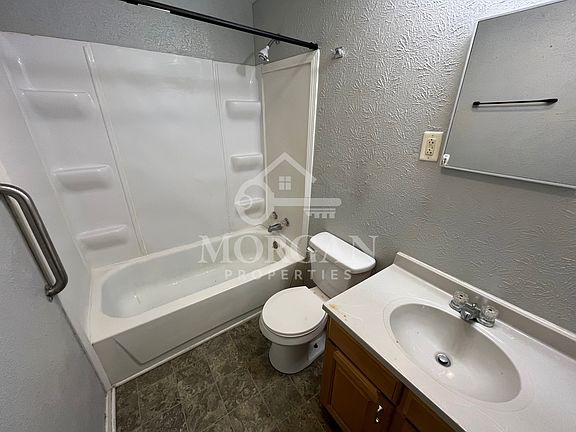 4th image of 4214 E Lynn St