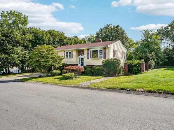 56 Cushing St, North Providence, RI 02904