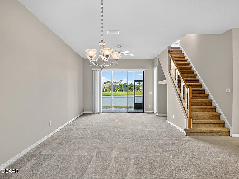 1312 Hansberry Ln — Photo 3