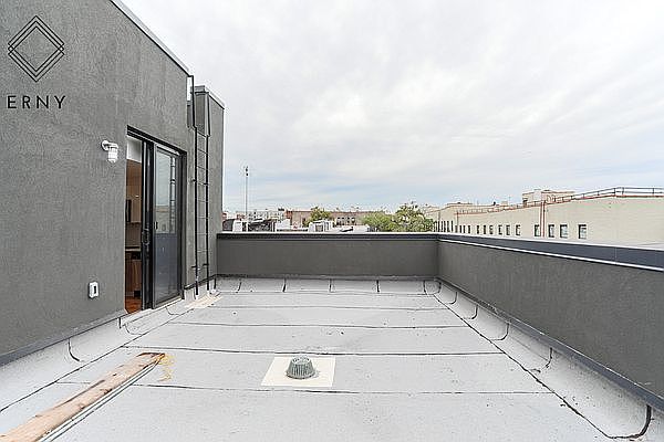 1st image of 1603 Lincoln Pl #5D