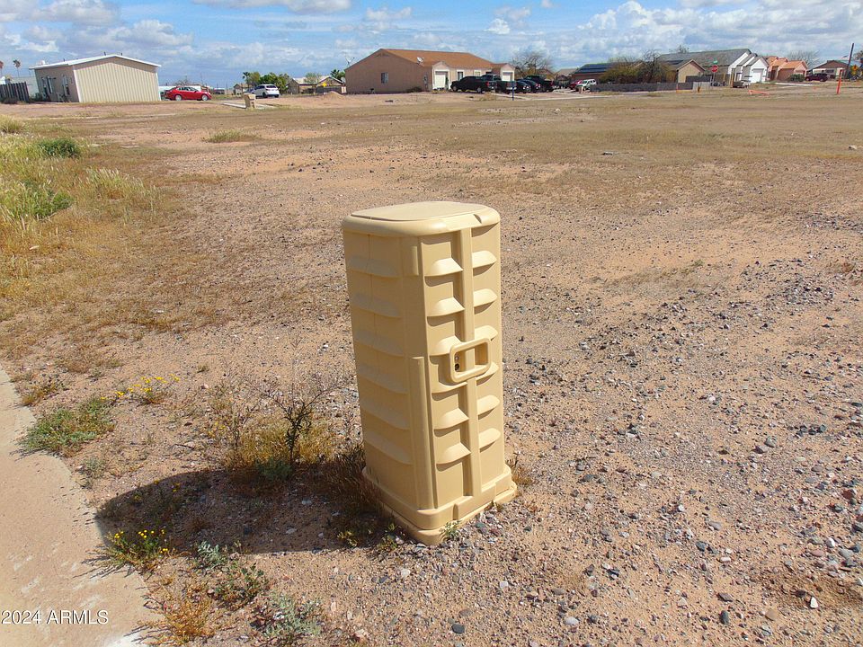 2nd image of 13223 S LILAC Circle #6086