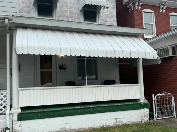635 Center St, Coal Township, PA 17866