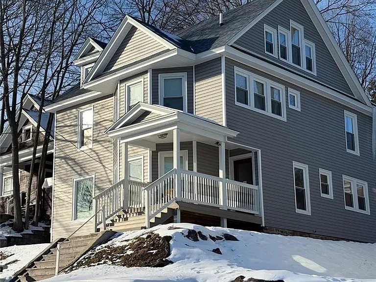 43 Spruce St — Photo 1