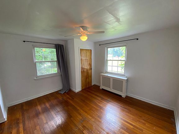 2 windows, Bedroom view 2