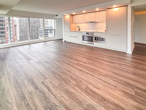 609 Sherbourne St #1402 Photo 1