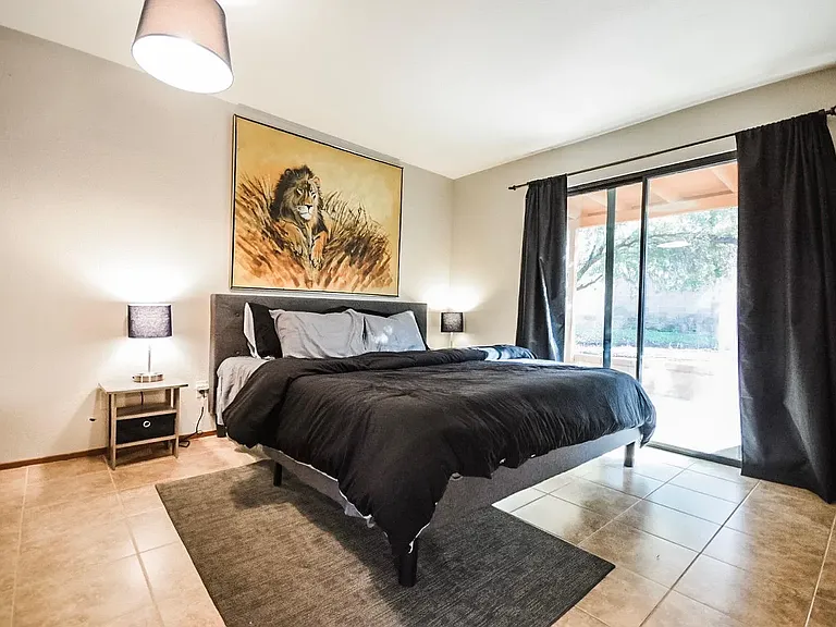 1528 E Allen Rd — Photo 11