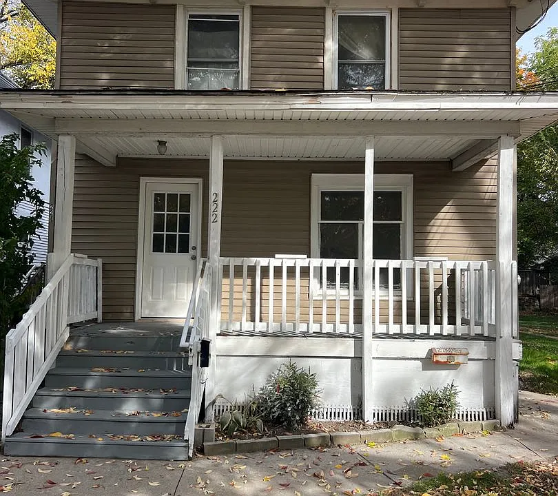 222 Smith Ave