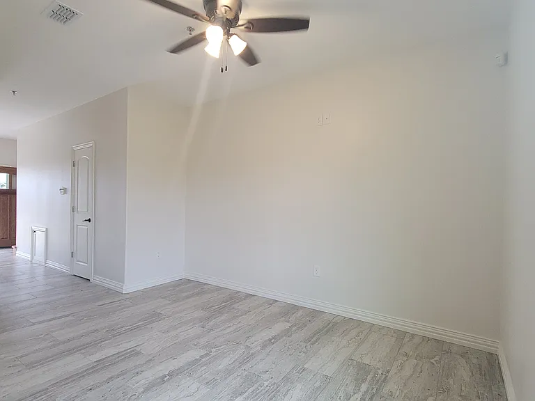 500 W Pablo Layton St #3 — Photo 5