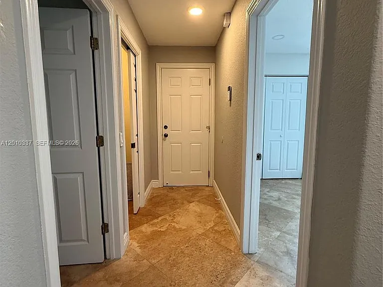 1070 Capistrano — Photo 25