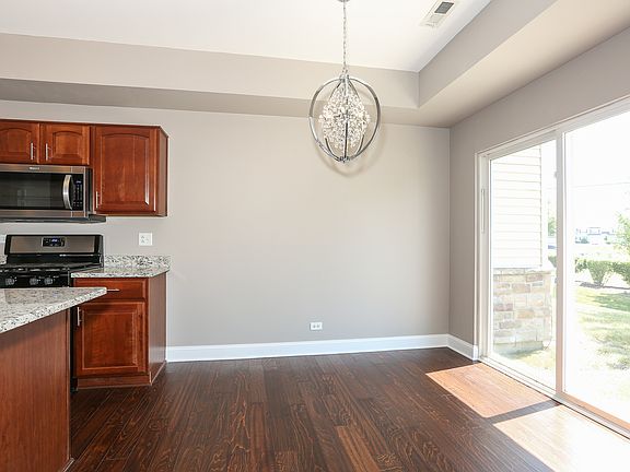 5th image of 24923 Franklin Ln
