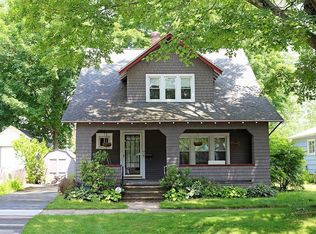 77 Manchester Ter, Springfield, MA 01108