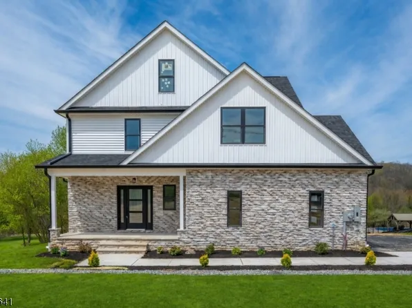 124 Wheatsworth Rd, Hardyston Twp., NJ 07419