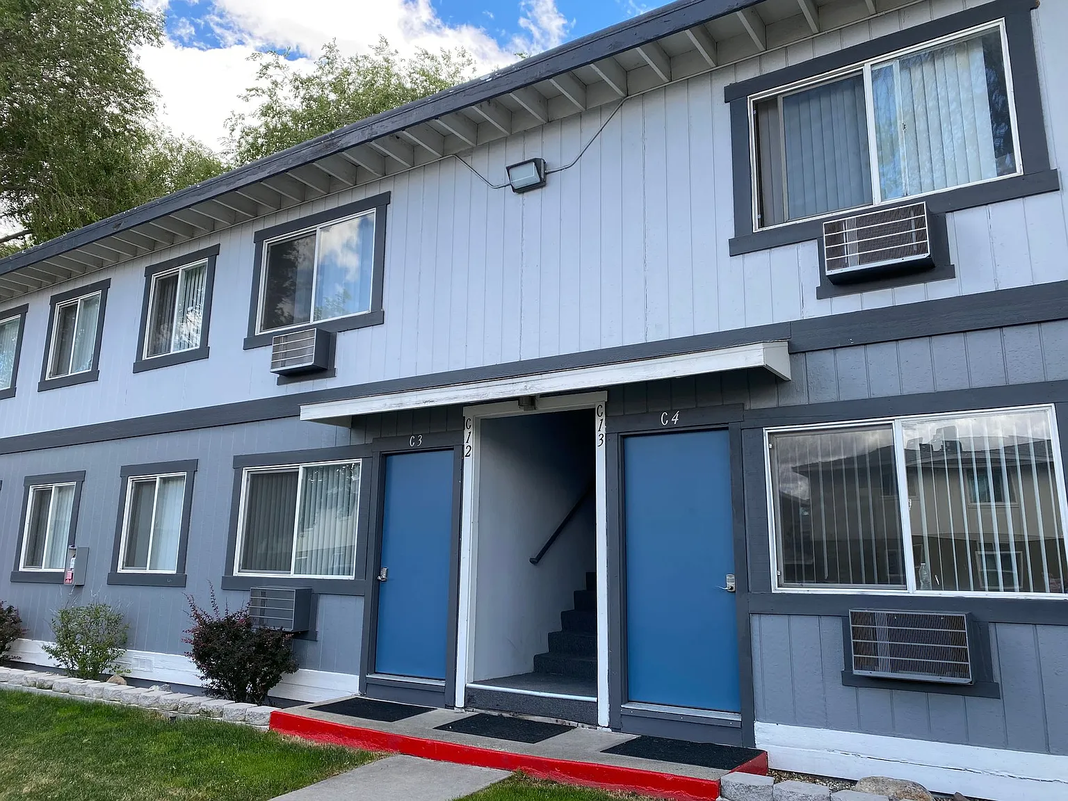 Mountain Vista Apartments — Photo 2