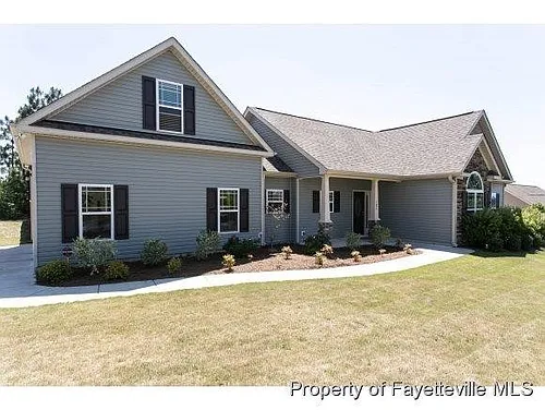 121 Harding Ln Photo 1