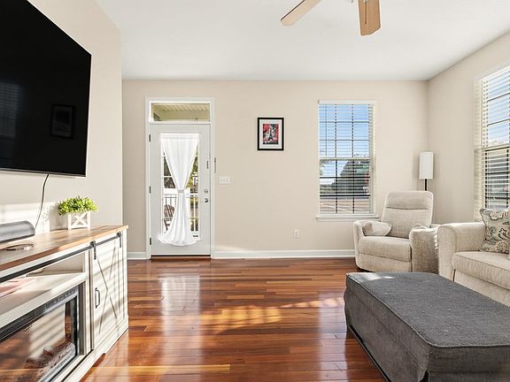 5th image of 4315 Four Oaks Blvd