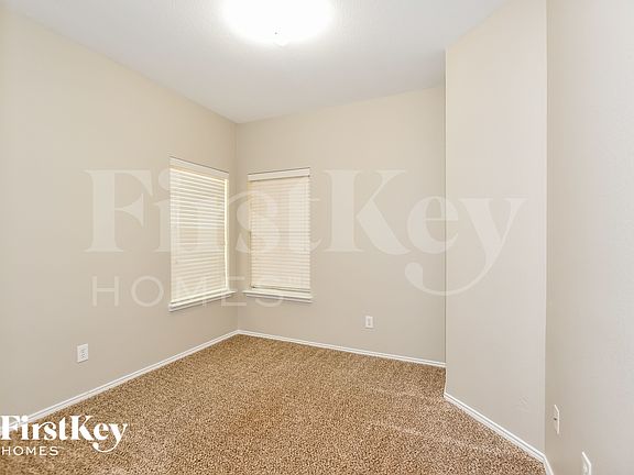 4th image of 3113 Marble Falls Dr