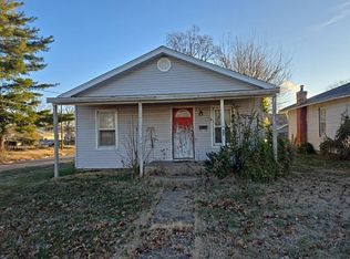 452 N 16th St, Murphysboro, IL 62966