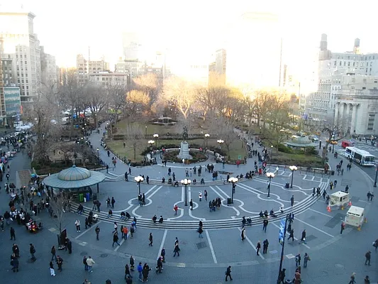 Rented by City Connections Realty | media 9