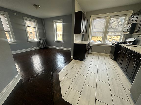 2nd image of 259 Knox Ave #3A
