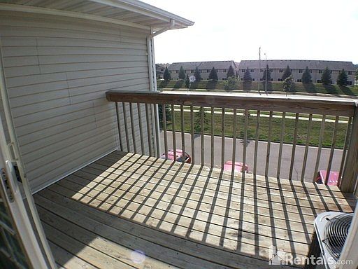 2nd image of 7450 S Louise Ave Unit 102
