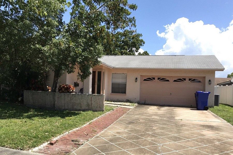 1st image of 1623 Dale Cir S