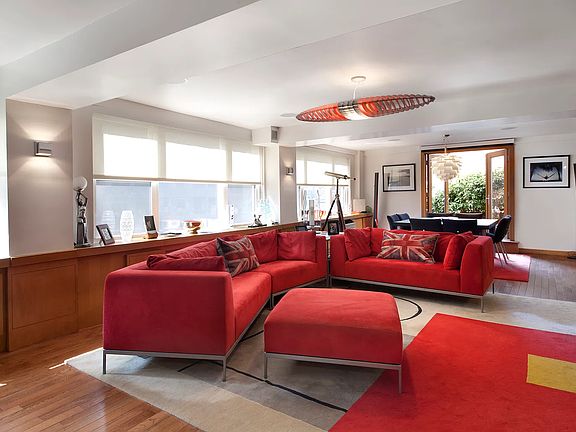 2nd image of 209 E 56th St #11PQR