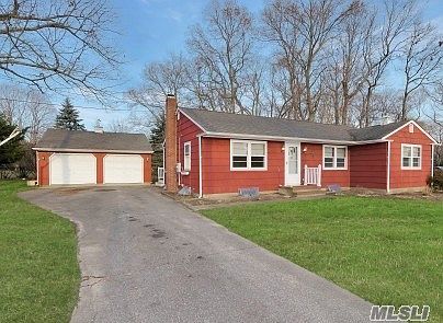 2nd image of 735 Parkway