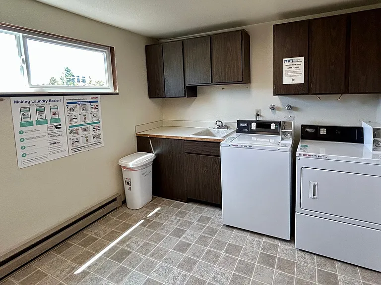 11722 Pinehurst - 8 Unit — Photo 13