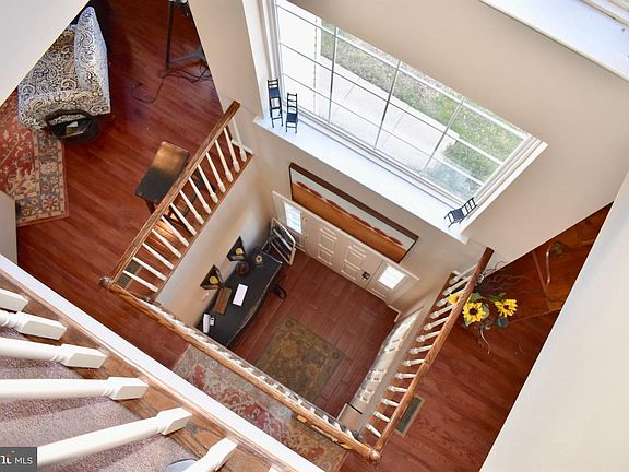 4th image of 168 Stone Hill Dr