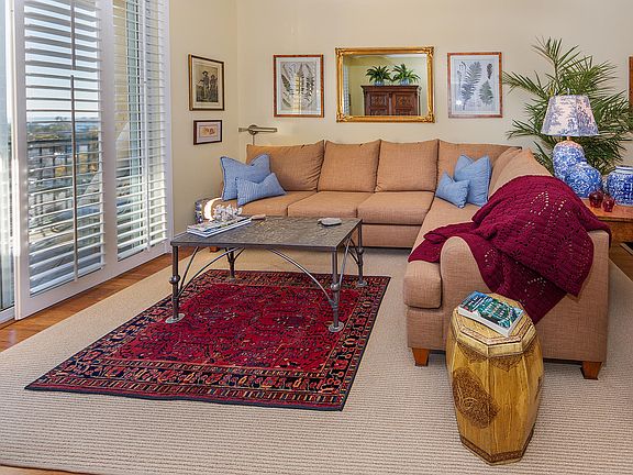4th image of 436 Poli St APT 303