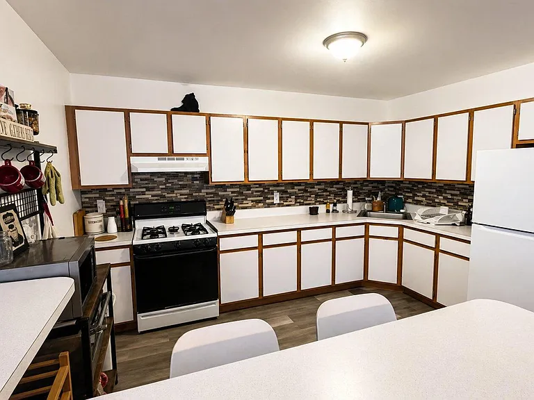 147 Beach 97th St #2 — Photo 2