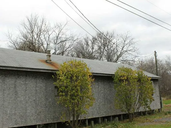 112 Oak St, Springboro, PA 16435
