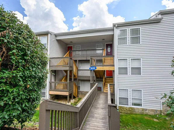 2414 Lake Park Rd APT 2204, Lexington, KY 40502