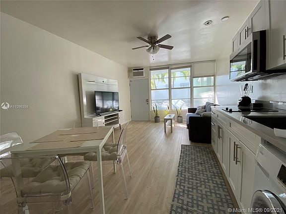 5th image of 1446 Ocean Dr APT 20