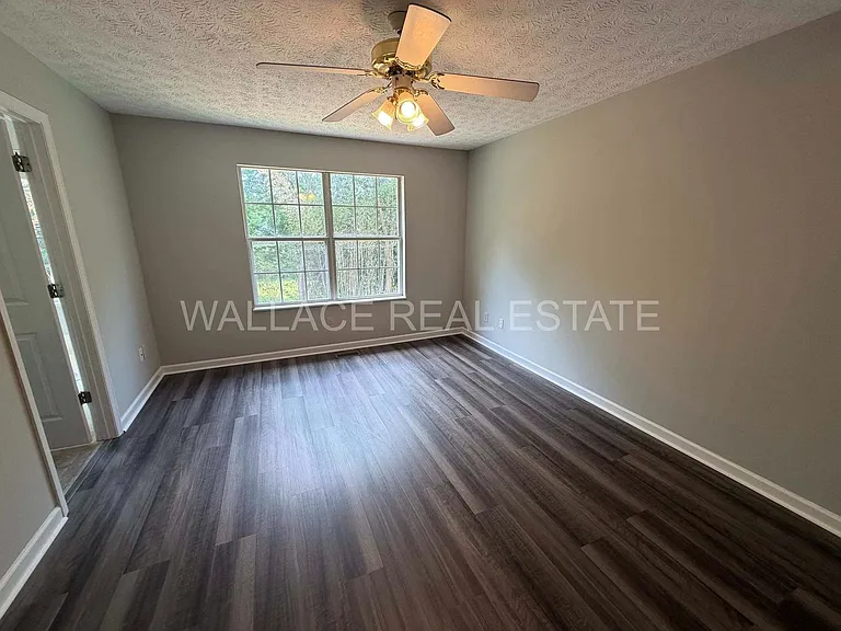 6919 Yellow Oak Ln — Photo 10