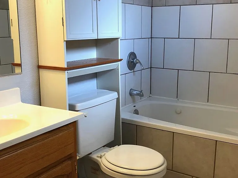 3523 N Dale Dr — Photo 7
