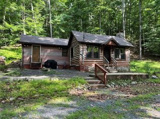 139 Sandra Ct, East Stroudsburg, PA 18302