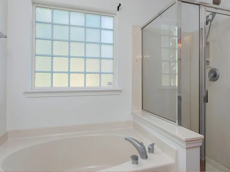 10922 Sedgemoor Ln — Photo 21