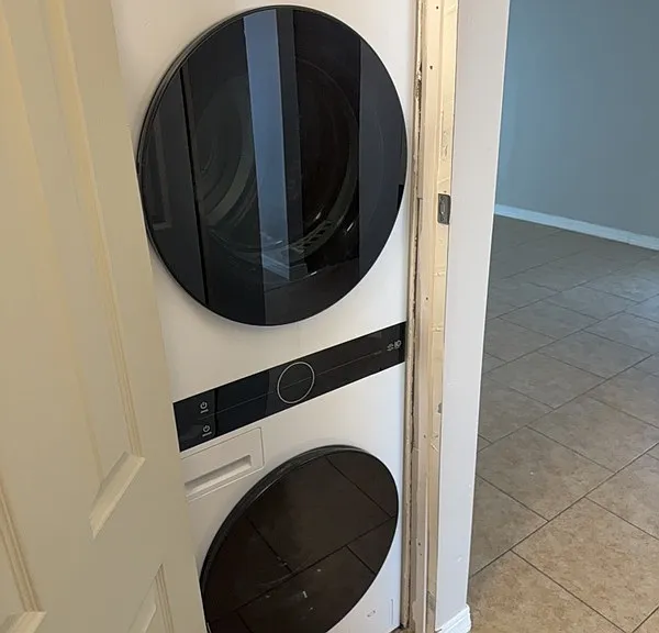 111 Hidden Arbor Ct — Photo 15