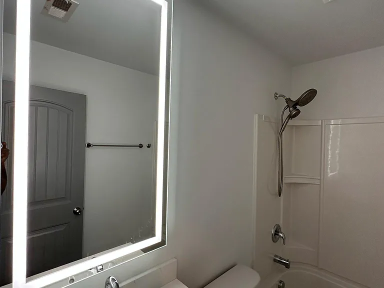 706 Denhoff Dr — Photo 48