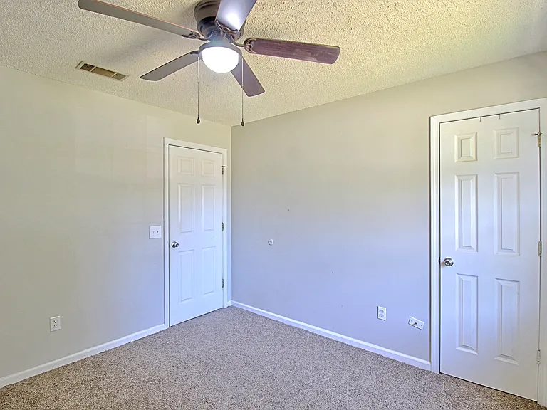 218 Sheila Dr — Photo 22
