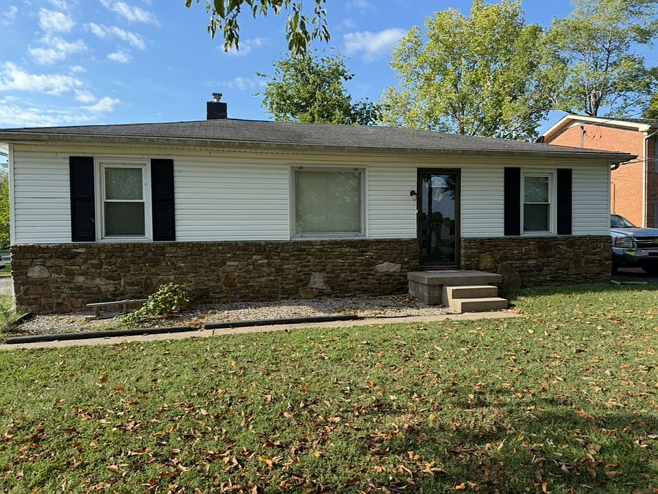 1st image of 3220 Acacia Ave