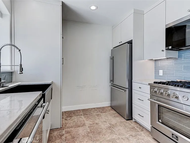 3305 Highland Ave — Photo 9