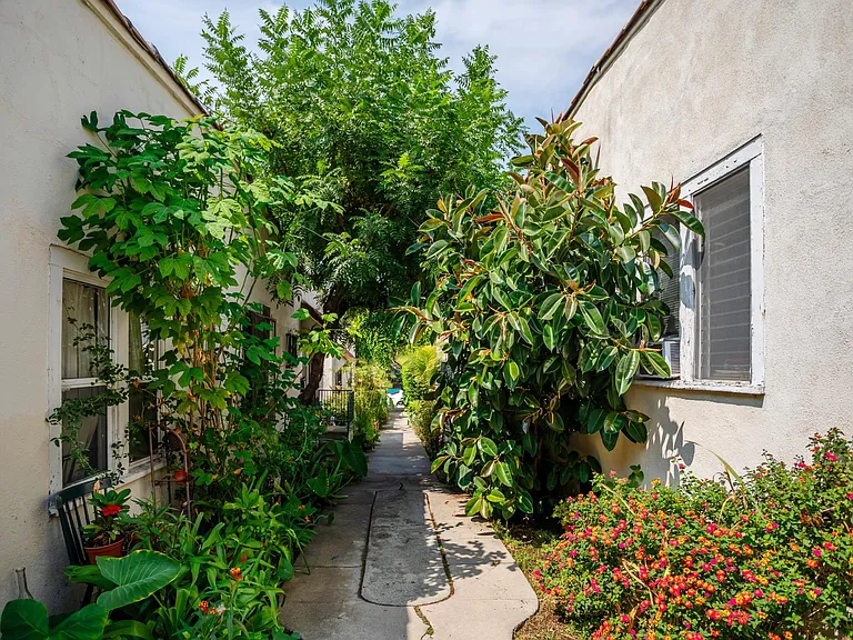 1412 Micheltorena St #1412 — Photo 1
