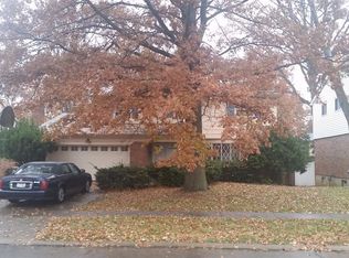 1110 Meadowind Ct, Cincinnati, OH 45231