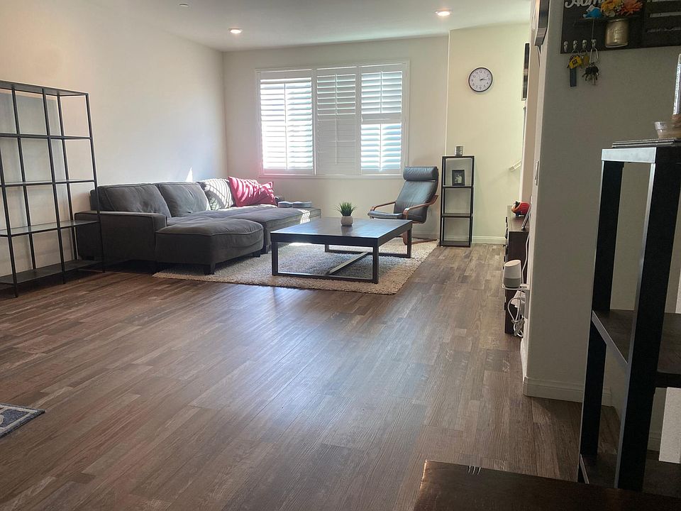1st image of 14414 Strawberry Ln