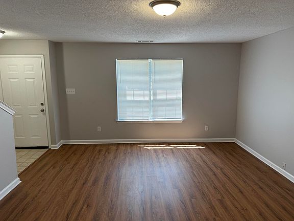 3rd image of 1841 Black Bear Cir